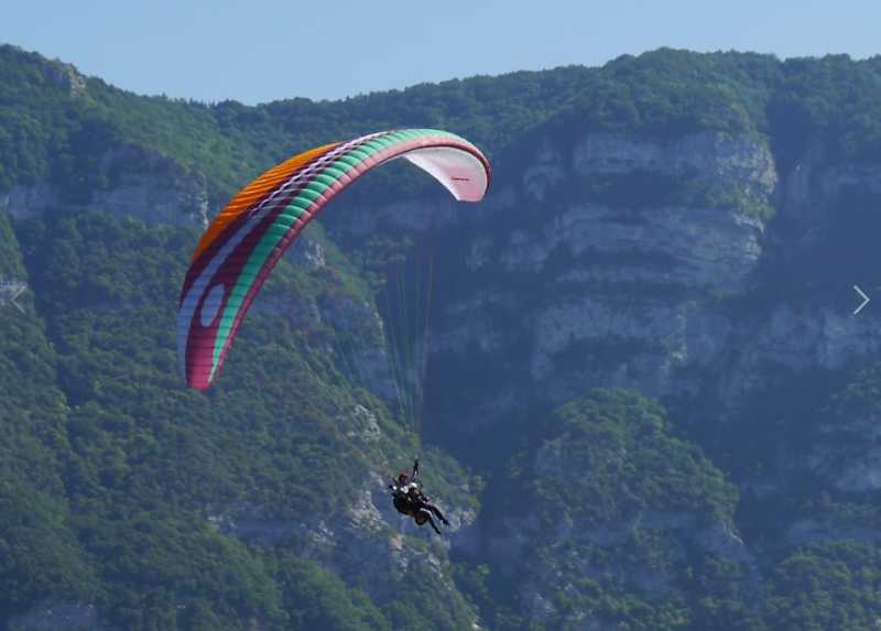 Arrêt de l’activité biplace. Equipement complet à vendre--voile-selette pilote--secours de 2020