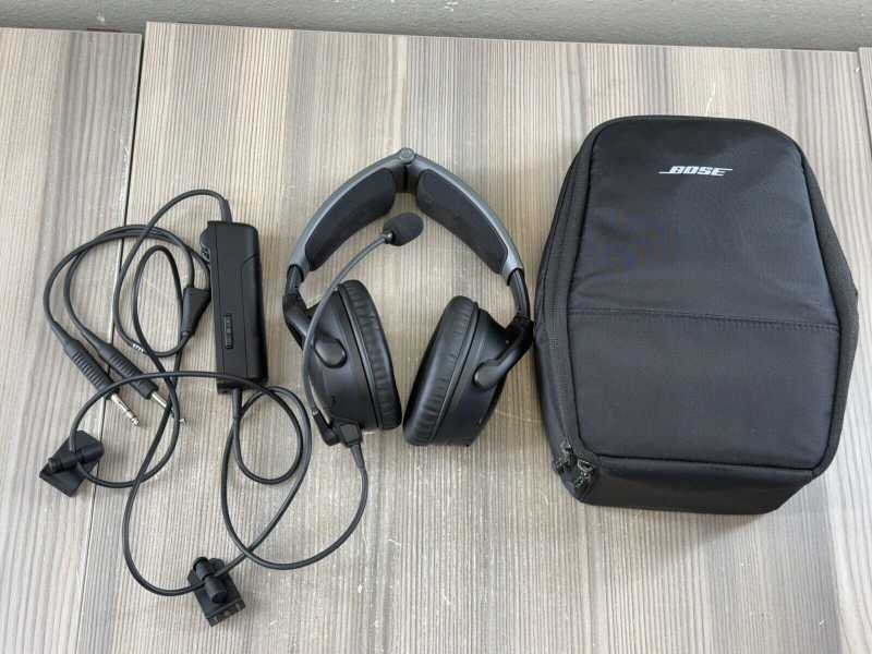 Casque d'aviation Bose A30 avec Bluetooth, double prise GA avec étui Bose