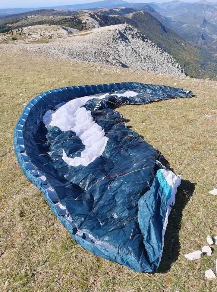 Parapente Flare Moustache : FLARE MOUSTACHE 18m2. FLARE MOUSTACHE 18m2