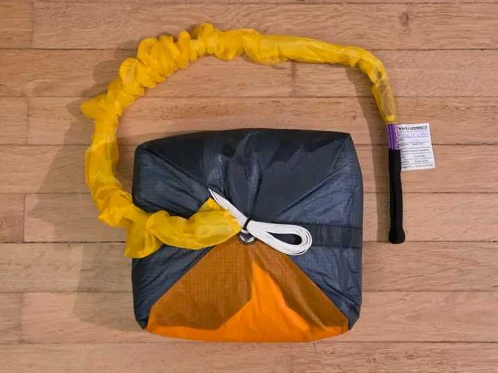 Parachute de secours GIN Yeti Rescue 27