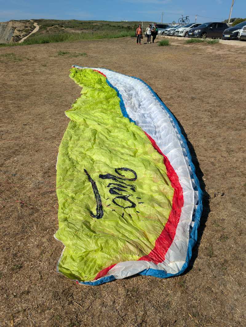 Parapente AirDesing Vivo avec accessoires.