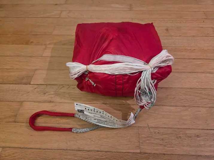 parachute de secours NOVA Pentagon 100